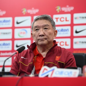 宫鲁鸣：我们在认真学比利时分享球；需要高水平比赛来锻炼